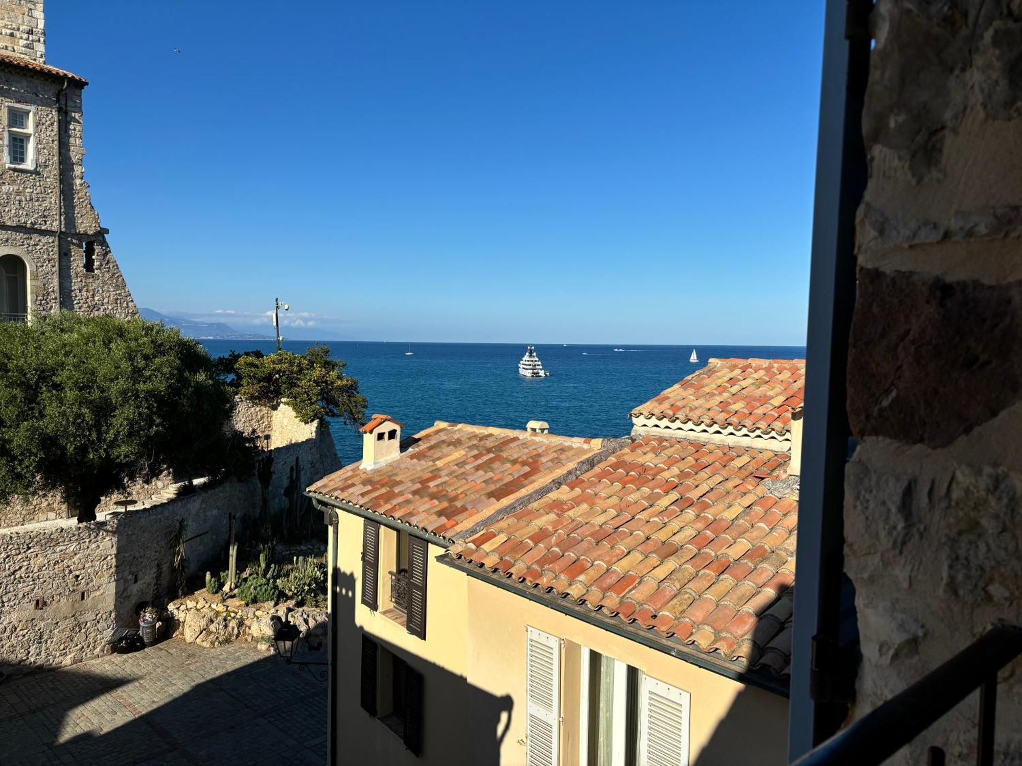 La Pablita, Vieil Antibes, Remparts Apartamento Exterior foto