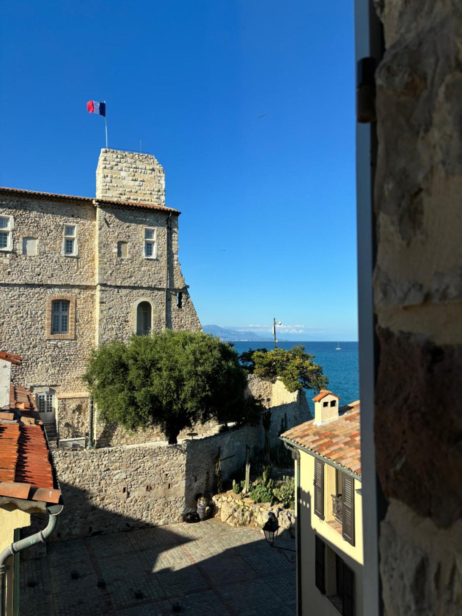 La Pablita, Vieil Antibes, Remparts Apartamento Exterior foto